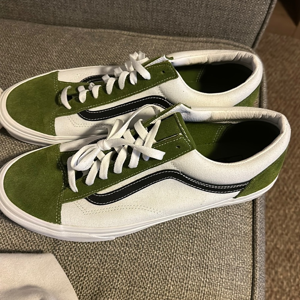Men’s brand new vans